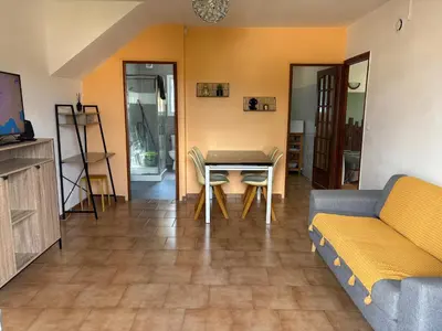 Coin salon dans l'établissement Joli T2 dans villa
