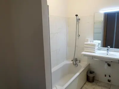 Salle de bains dans l'établissement Apartment T3 vue cap by Interhome