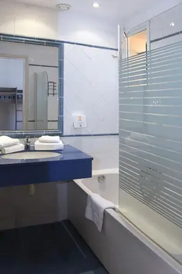 Salle de bains dans l'établissement Holiday Home T3 Cabine by Interhome