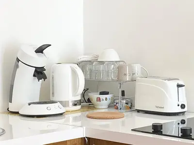 Plateau bouilloire dans l'établissement Belle chambre d hôte Et cuisine hyper centre