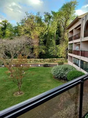 Jardin de l'établissement MORIANI STUDIO CABINE CLIMATISE 4 à 5 pers