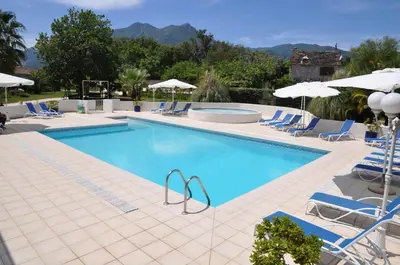 Piscine de l'établissement VILLA OCEANE ou située à proximité