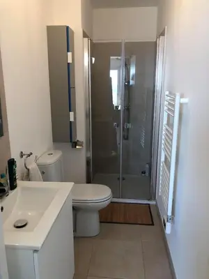 Salle de bains dans l'établissement Superbe studio front de mer - Pieds dans l’eau