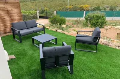 Jardin de l'établissement Appart Libeccio au Calme Plages à 7 minutes piscine chauffée bbq