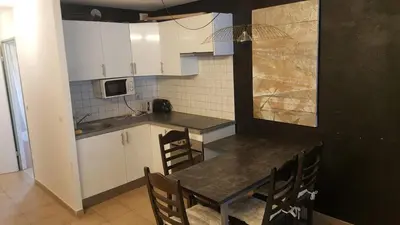 Cuisine ou kitchenette dans l'établissement Studio à Calvi proche de la mer et des commerces
