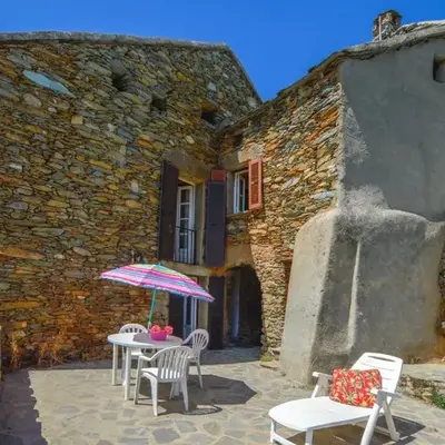3 Bedroom Nice Home In Pietra Di Verde