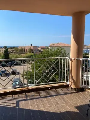 Balcon ou terrasse dans l'établissement Appartement T4 très bien situé et climatisé