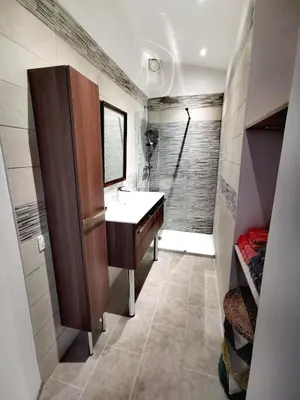 Salle de bains dans l'établissement Indè Noi - Maison de village proche commodités