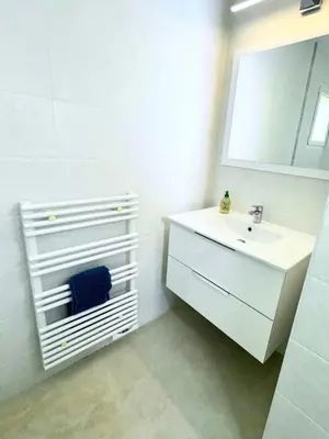 Salle de bains dans l'établissement Campo Vecchio Dracena et Piscine