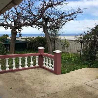 Maison au calme avec terrain et vue sur la mer