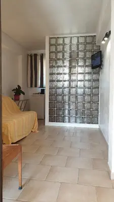 Un ou plusieurs lits dans un hébergement de l'établissement Une chambre dans la résidence proche de plage, commerces et centre ville