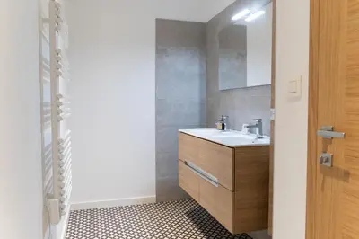Salle de bains dans l'établissement VILLA ELBA