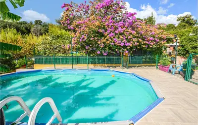 Piscine de l'établissement 2 Bedroom Cozy Home In San Nicolao ou située à proximité
