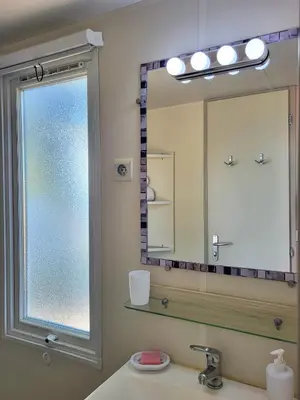 Salle de bains dans l'établissement Piana