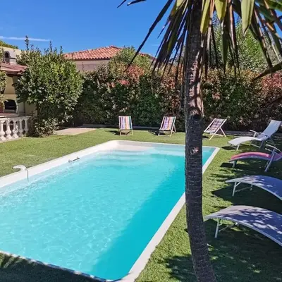 Magnifique villa avec piscine en bord de Mer