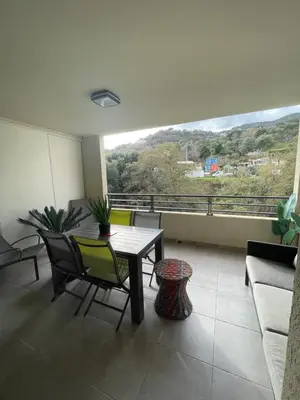 Balcon ou terrasse dans l'établissement Appartement calme proche Bastia