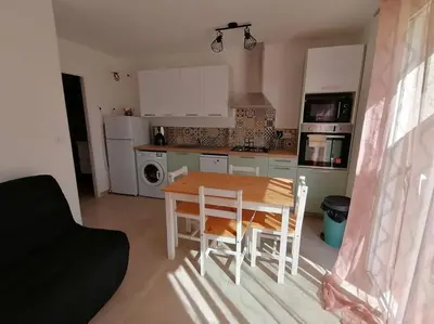 Cuisine ou kitchenette dans l'établissement Grand studio classé 3 etoiles