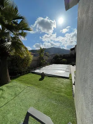 Vue générale sur la montagne ou vue sur la montagne depuis la maison de vacances