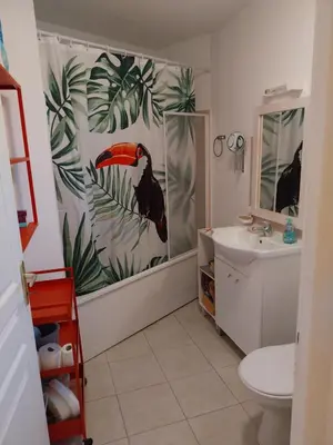Salle de bains dans l'établissement Les villas de Mélody