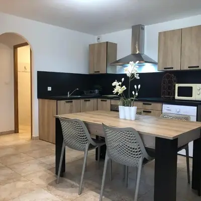 Appartement T2 rez de villa