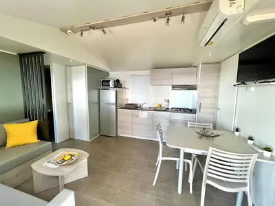 Cuisine ou kitchenette dans l'établissement Chez Mina