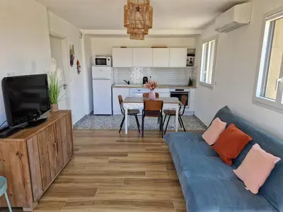 Cuisine ou kitchenette dans l'établissement T2 Neuf climatisé dans villa à Corbara