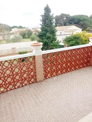 Balcon ou terrasse dans l'établissement HAUT VILLA MESANGES EN BORD DE MER !