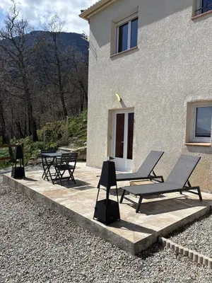 Vue générale sur la montagne ou vue sur la montagne depuis l'appartement