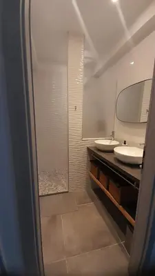 Salle de bains dans l'établissement Calvi, T3, vue mer, grande terrasse