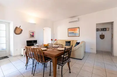 Coin salon dans l'établissement Alla Casa - Appt pour 6 avec terrasse